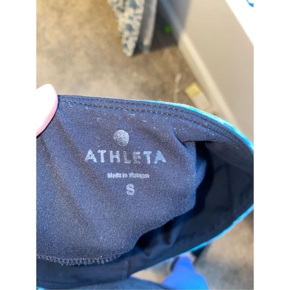 Athleta Black & Teal Capri - Picture 4 of 5